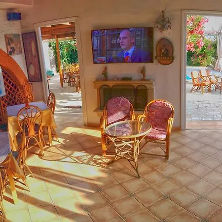 Aparthotel Violetta 3*