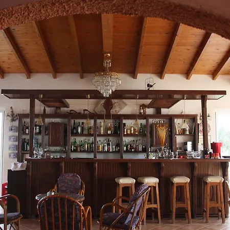 Апарт-отель Violetta Amoudara (Heraklion)